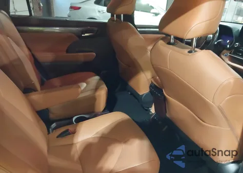 2021 Toyota Highlander Hybrid Platinum from USA, damaged, VIN 5TDFARAH0MS004908